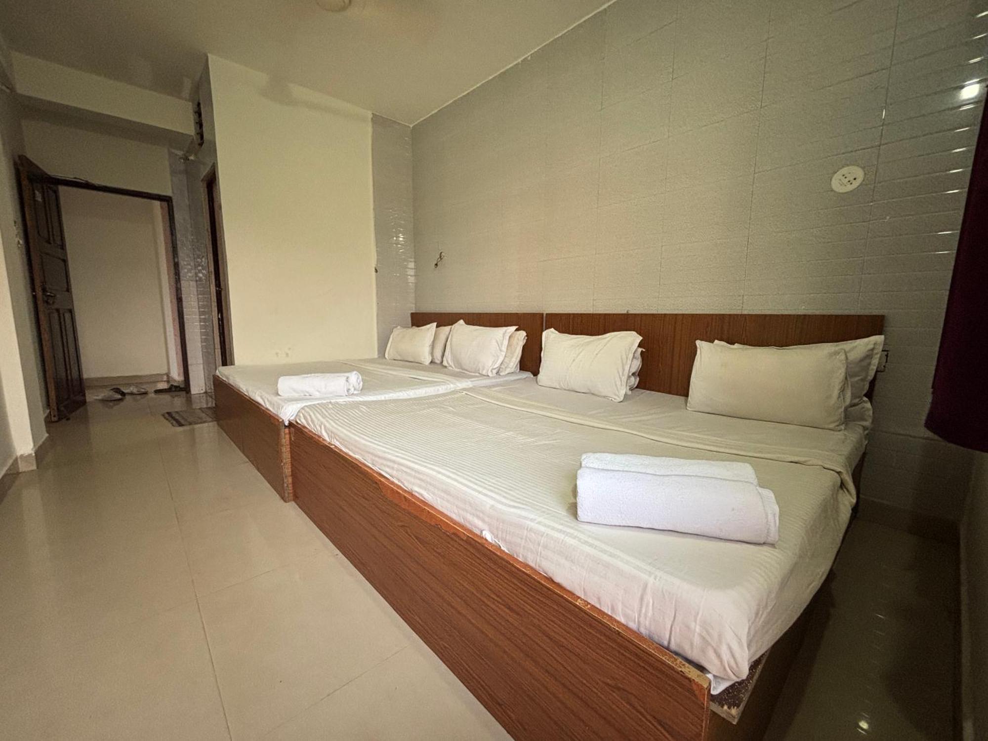 Mehar Rooms Baga Kültér fotó