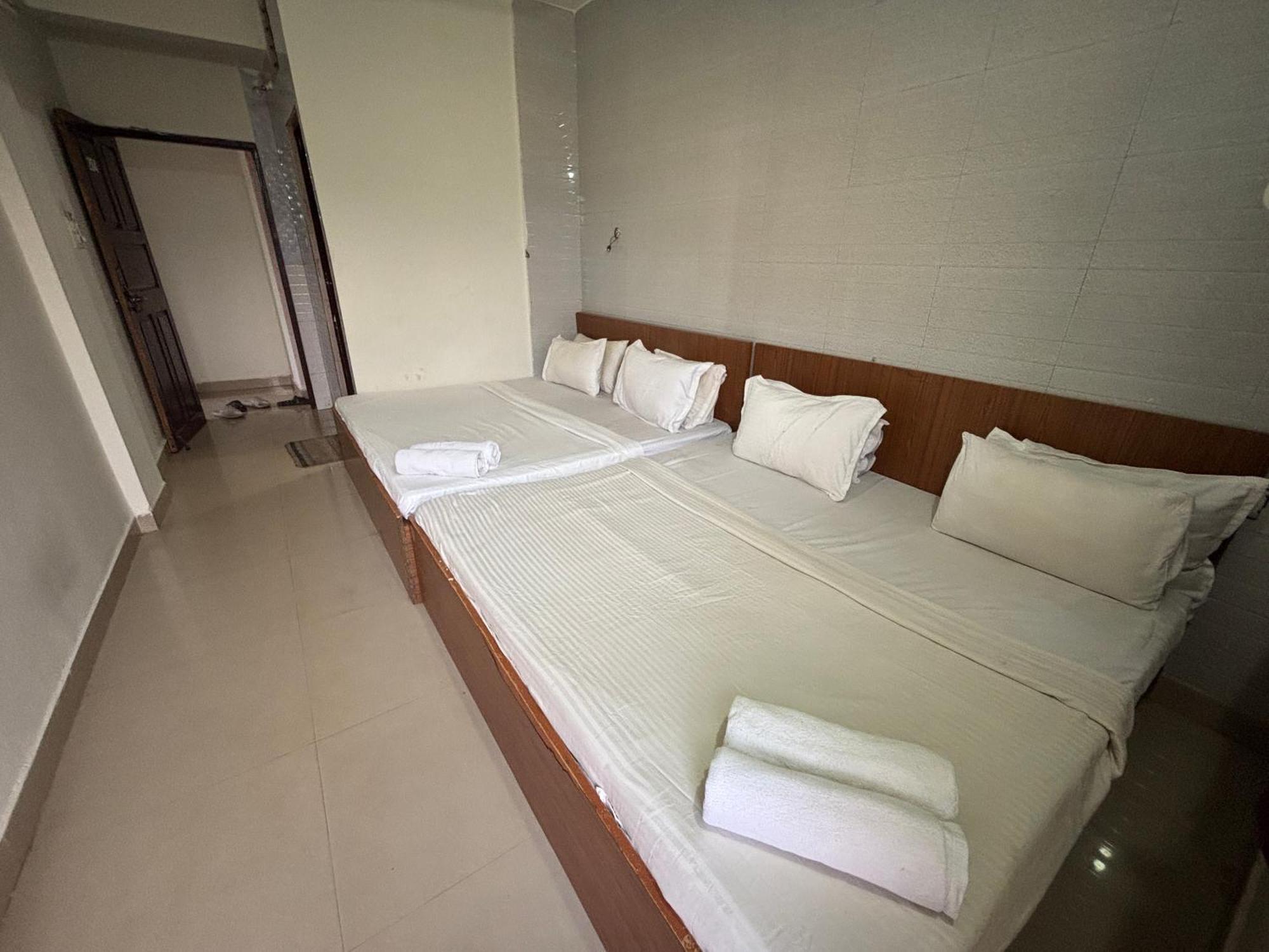 Mehar Rooms Baga Kültér fotó