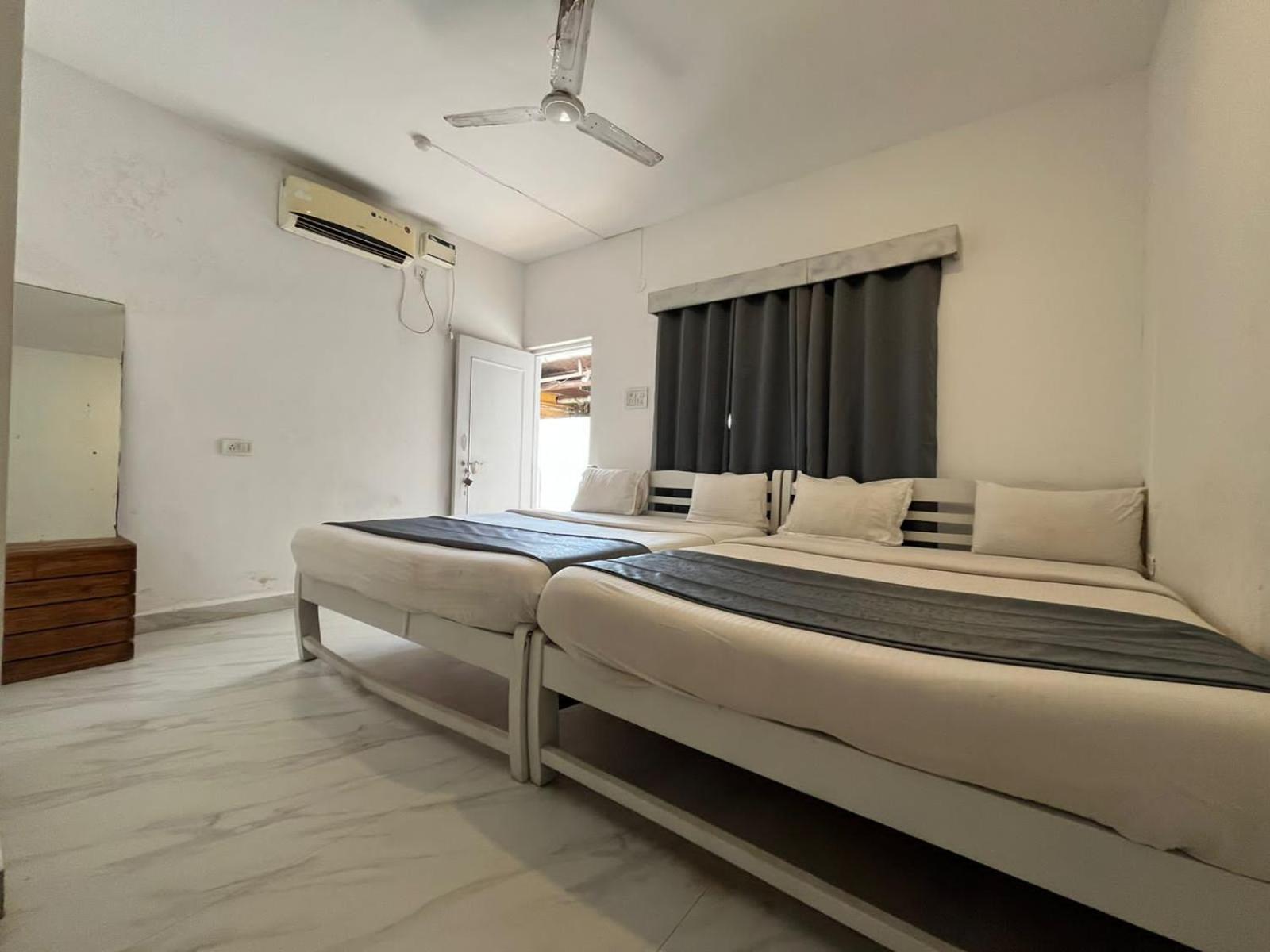 Mehar Rooms Baga Kültér fotó