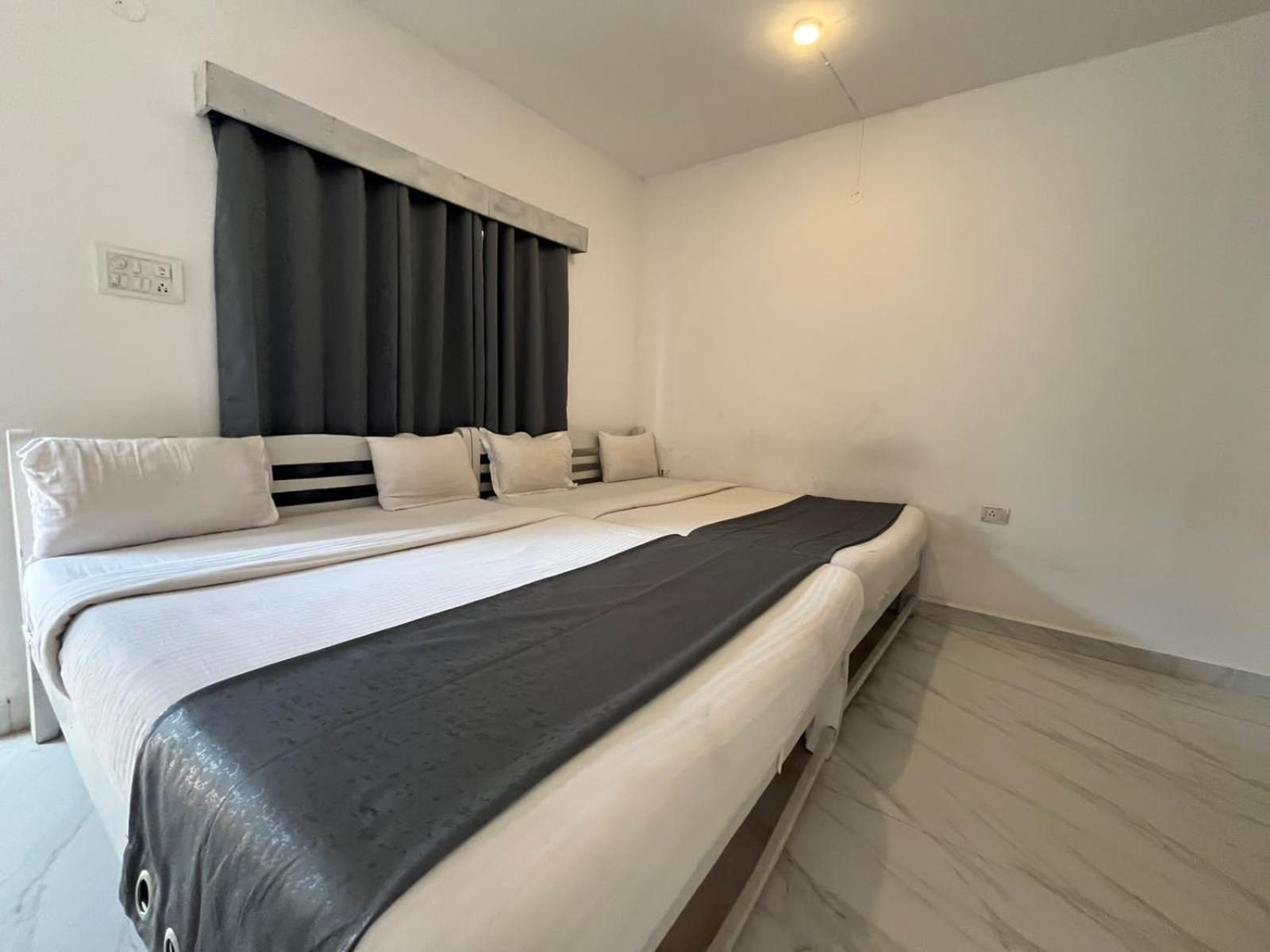 Mehar Rooms Baga Kültér fotó