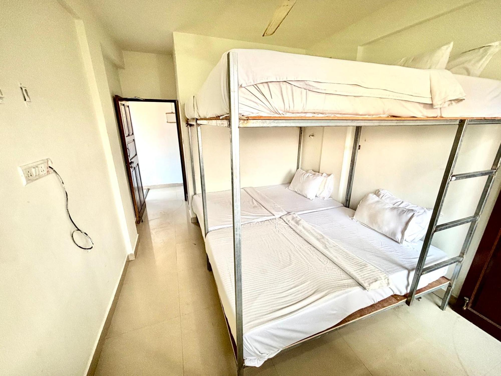 Mehar Rooms Baga Kültér fotó